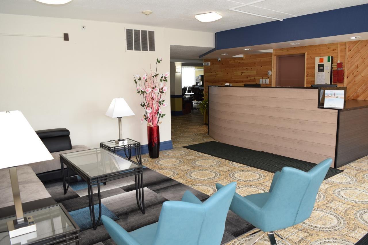 Baymont By Wyndham - Chicago - Addison - O'Hare Hotel Bagian luar foto