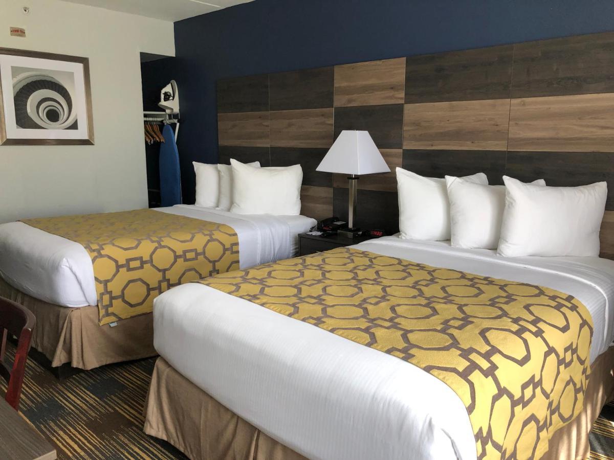 Baymont By Wyndham - Chicago - Addison - O'Hare Hotel Bagian luar foto